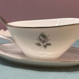 Saladmaster Estate Porzellan Remembrance Gravy Boat Attached UnderPlate Germany